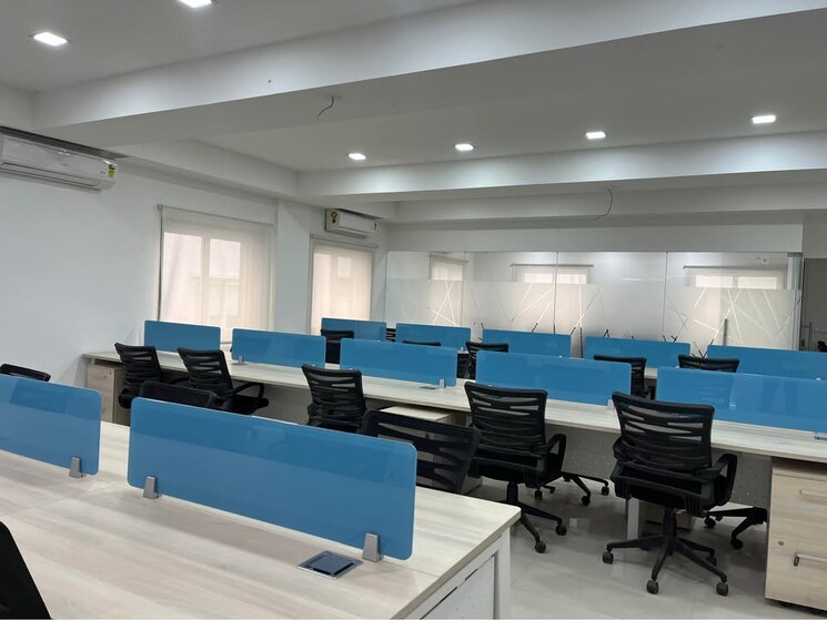 Team Area, kothrud Commercial Office Space 3500 Sq.Ft. In Kothrud Pune 9199569