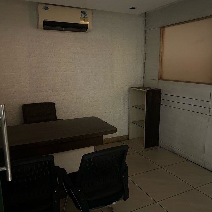 Team Area, sector 17 Commercial Office Space 1500 Sq.Ft. In Sector 17 Chandigarh 9199675