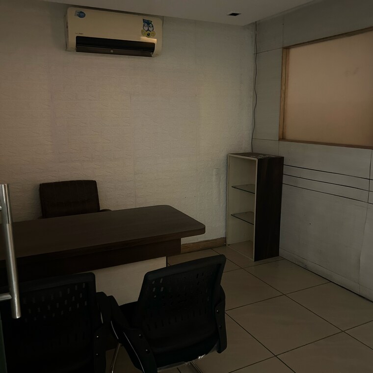 Team Area, sector 17 Commercial Office Space 1500 Sq.Ft. In Sector 17 Chandigarh 9199675