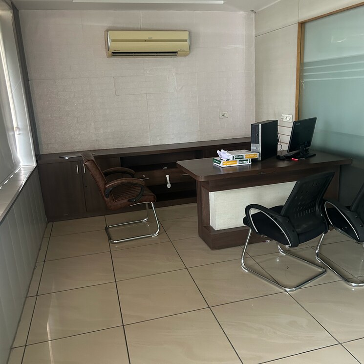 Team Area, sector 17 Commercial Office Space 1500 Sq.Ft. In Sector 17 Chandigarh 9199675