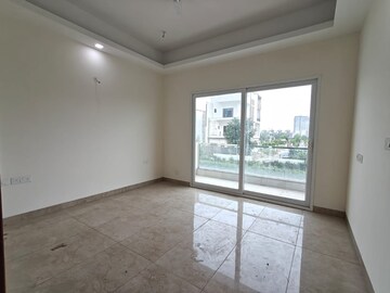Room in 4 BHK Apartment at Uchdpl Veridia Oakwood Enclave, Wave City – for Rent