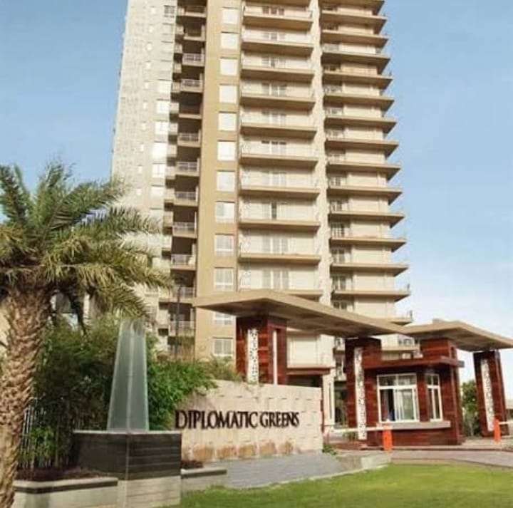 4 BHK + Pooja Room,Servant Room Apartment For Sale in Puri Diplomatic Greens Phase I