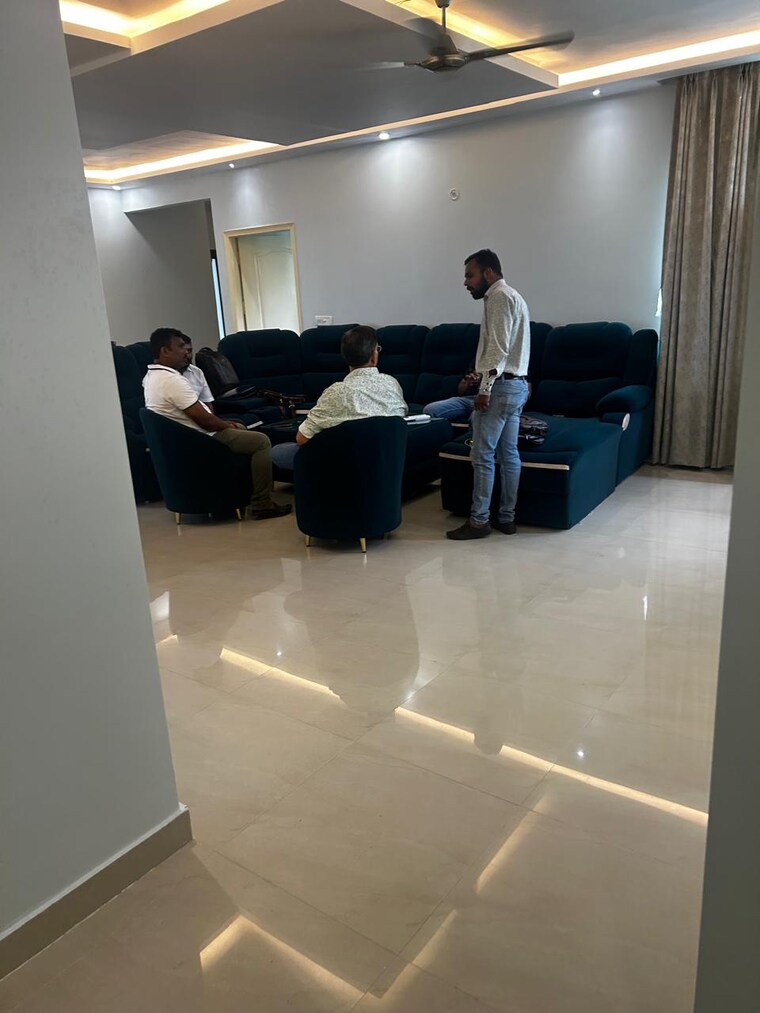 Living Room, gomti nagar 3 Bedroom 2300 Sq.Ft. Apartment In Gomti Nagar Lucknow 9199788