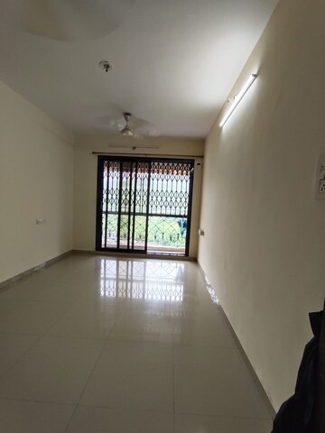 Room in 3 BHK Apartment at Nisarg Hyde Park, Kharghar – for Rent