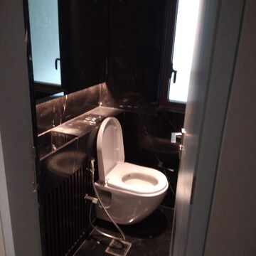 Bathroom in 4 BHK Apartment at Lodha Trump Tower, Worli – for Rent