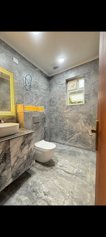 Bathroom in 3 BHK Apartment at DLF The Skycourt, Sector 86 – for Sale