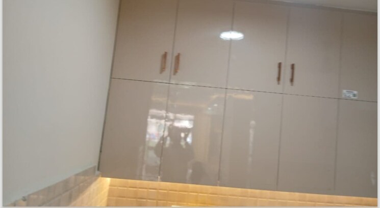 Other, sector 19 dwarka 3 Bedroom 1850 Sq.Ft. Apartment In Sector 19 Dwarka Delhi 9199942