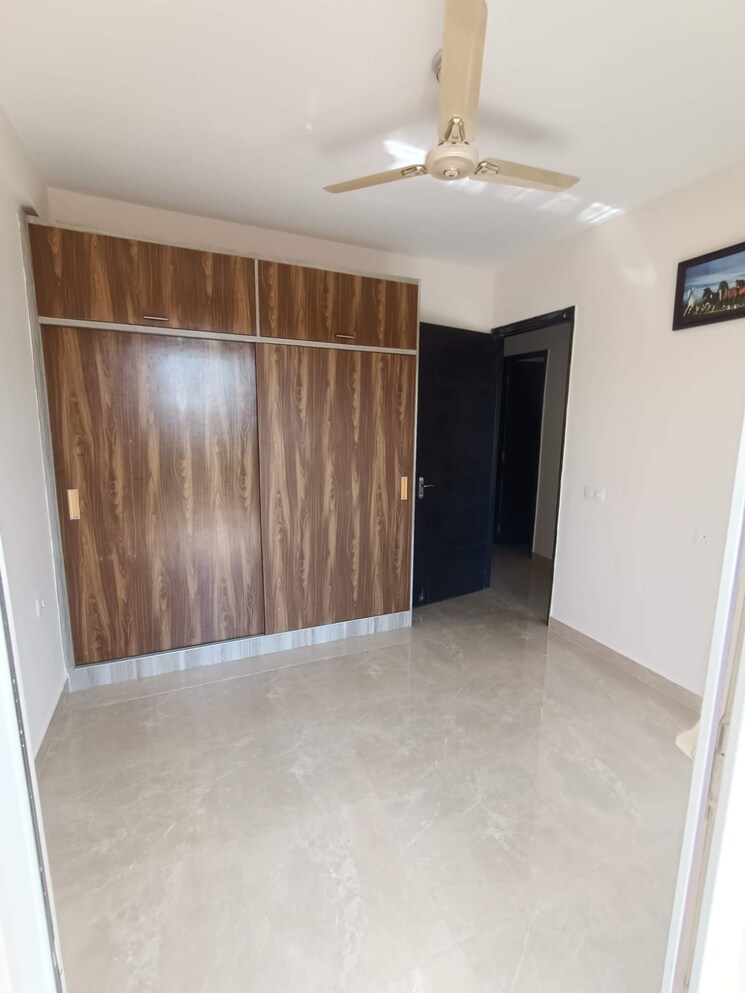 Room, signature-global-park 2 Bedroom 822 Sq.Ft. Builder Floor In Sohna Sector 36 Gurgaon 9200007