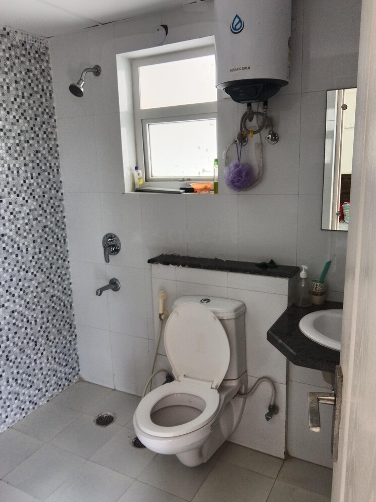 Bathroom, anant-raj-maceo 3 Bedroom 1804 Sq.Ft. Apartment In Sector 91 Gurgaon 9200006