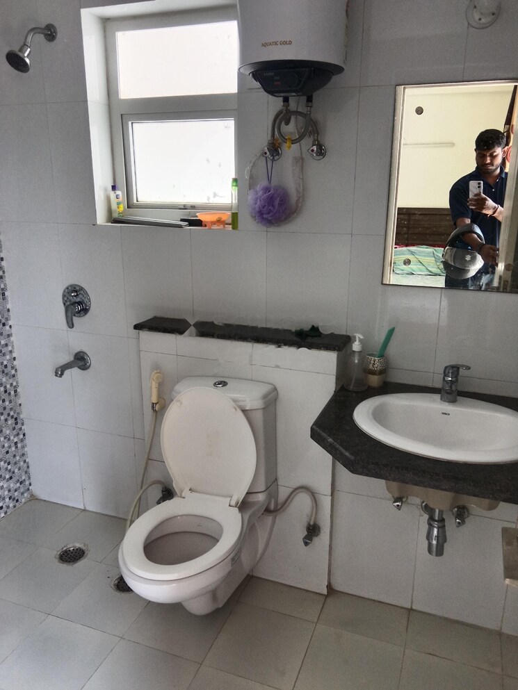 Bathroom, anant-raj-maceo 3 Bedroom 1804 Sq.Ft. Apartment In Sector 91 Gurgaon 9200006