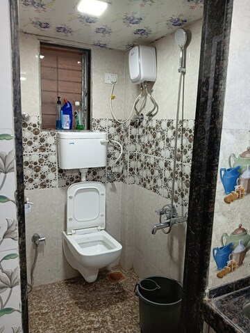 Room in  Pg at Marine Lines – for Rent