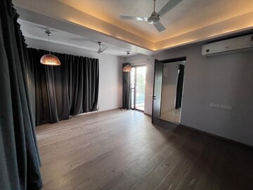 Room in 4 BHK Villa at Mantri Group Mantri Euphoria, Narsingi – for Sale