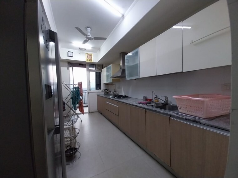 Kitchen, dlf-park-place 4 Bedroom 2700 Sq.Ft. Apartment In Sector 54 Gurgaon 9200008