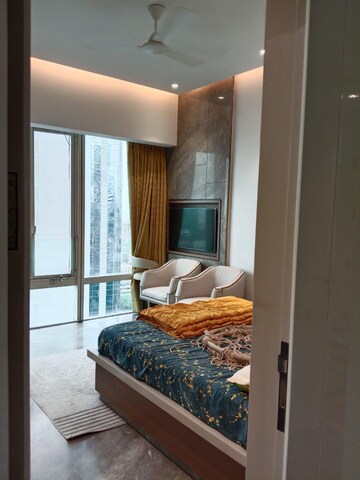 Bedroom in 4 BHK Apartment at Indiabulls Blu, Worli – for Rent