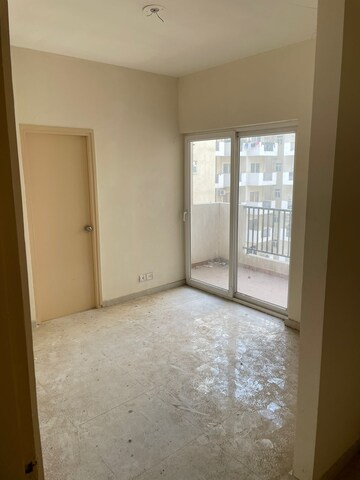 Room in 2 BHK Apartment at GLS Arawali Homes, Sohna Sector 4 – for Sale