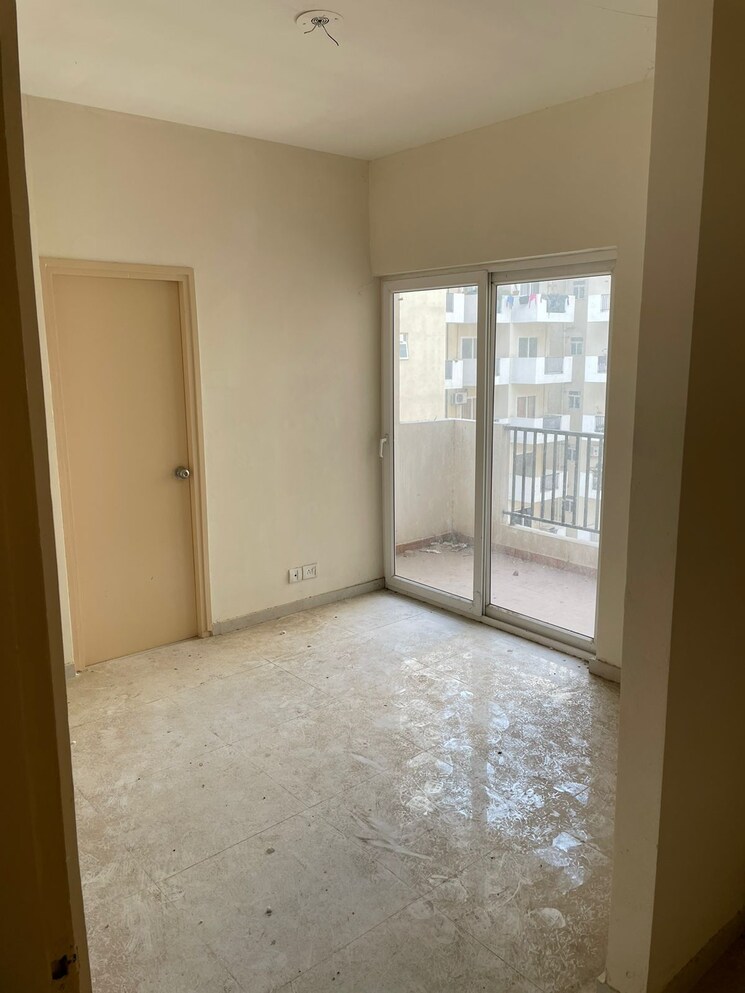 Room, gls-arawali-homes 2 Bedroom 480 Sq.Ft. Apartment In Sohna Sector 4 Gurgaon 9200108