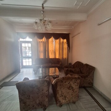 Living Room in 2 BHK Apartment at Sector 35 – for Rent