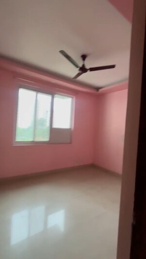 Room in 2 BHK Apartment at Piyush Heights, Sector 89 – for Sale