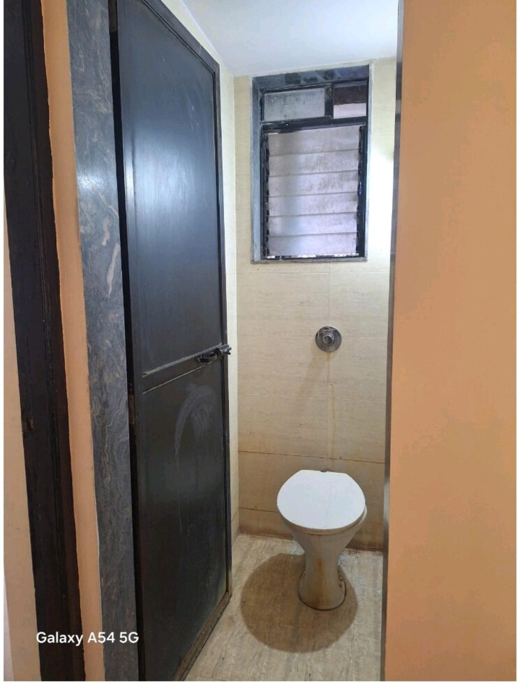 Bathroom, kalpataru-paramount 2 Bedroom 672 Sq.Ft. Apartment In Kapur Bawdi Thane 9200107