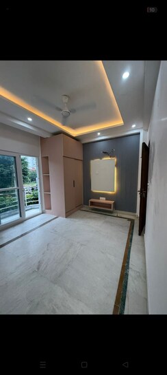 3 BHK + Servant Room Apartment For Sale in Emaar Palm Gardens