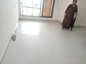 2 BHK Apartment For Rent in Swarna Apartments, Mira Road
