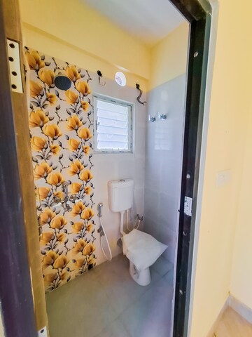 Furnished Amenities in 3 BHK Apartment at New Town Action Area ii – for Rent