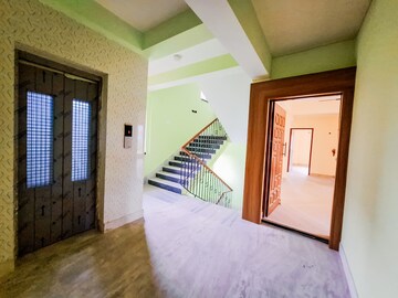 Room in 3 BHK Apartment at New Town Action Area ii – for Rent