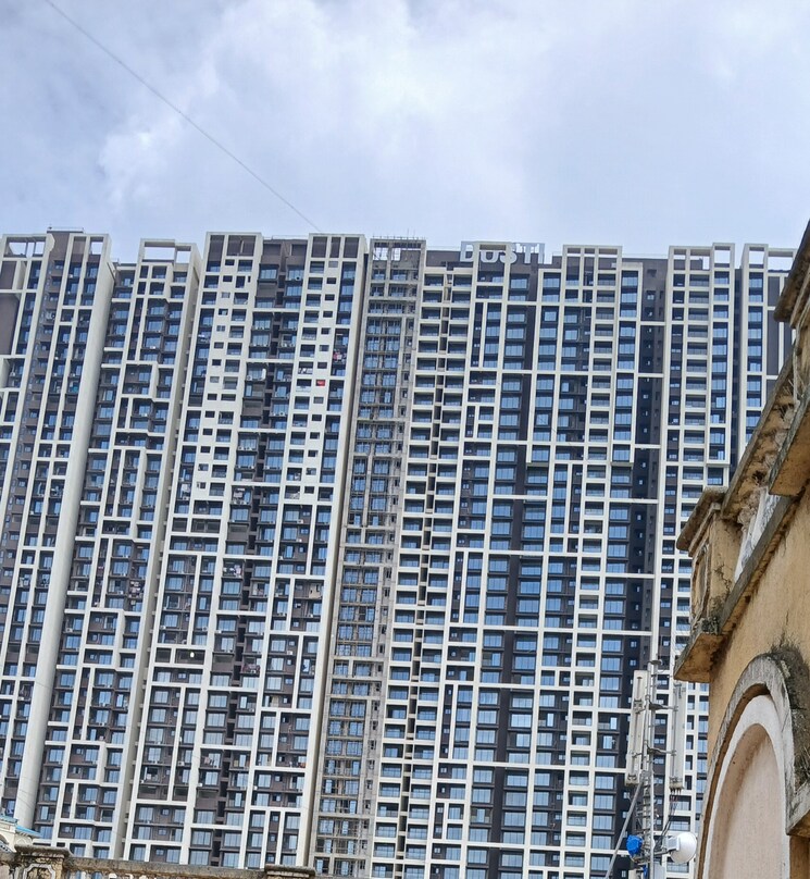 Exterior View, dosti-eastern-bay 2 Bedroom 700 Sq.Ft. Apartment In Wadala Mumbai 9199002
