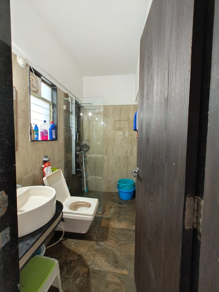 Bathroom, gini-viviana 2 Bedroom 715 Sq.Ft. Apartment In Balewadi Pune 9200278