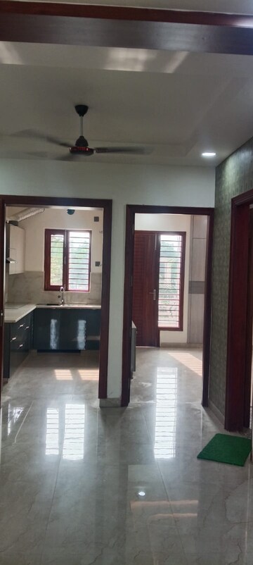 Living Room in 3 BHK Builder Floor at Soha Neal City, Sector 98 – for Sale
