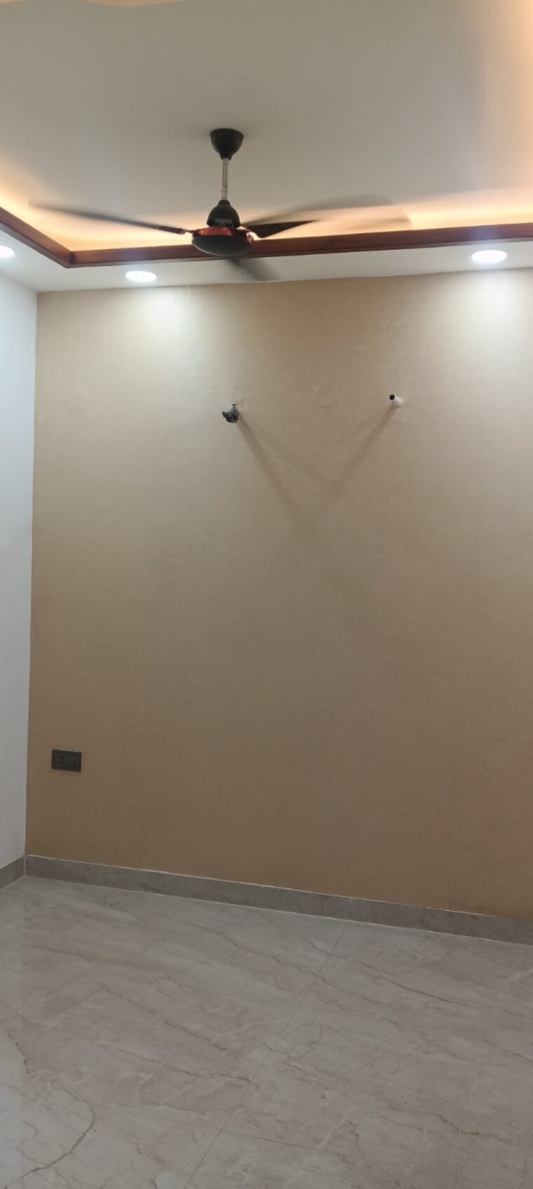 Room, soha-neal-city 3 Bedroom 160 Sq.Yd. Builder Floor In Sector 98 Faridabad 9200287