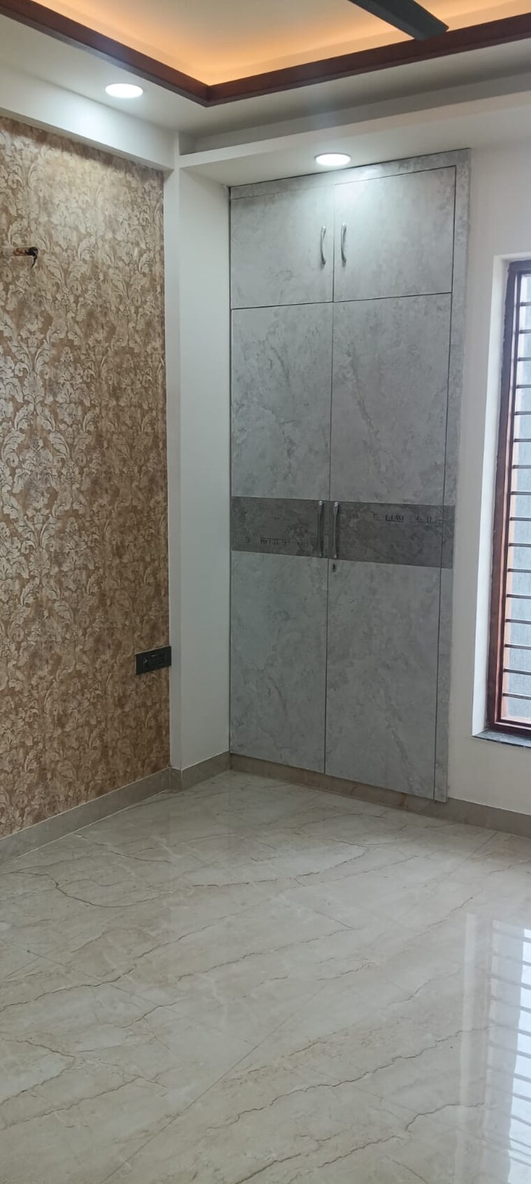 Room, soha-neal-city 3 Bedroom 160 Sq.Yd. Builder Floor In Sector 98 Faridabad 9200287