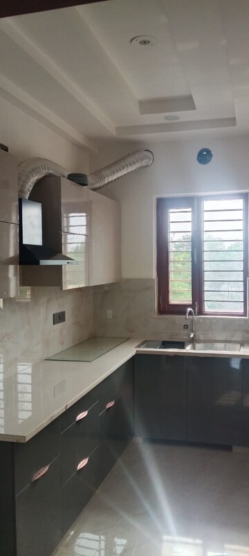 Kitchen in 3 BHK Builder Floor at Soha Neal City, Sector 98 – for Sale