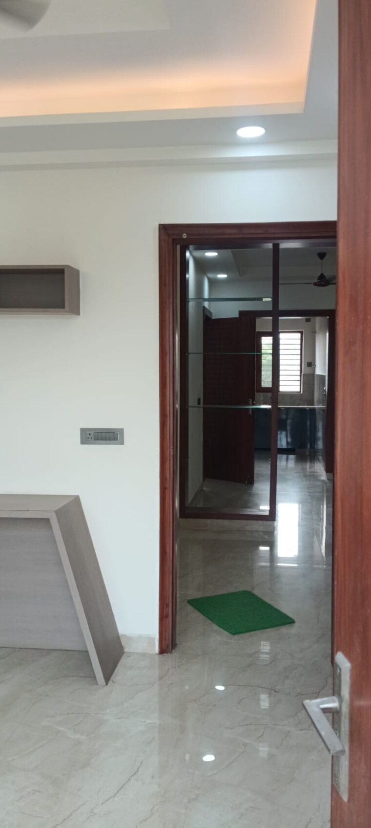 Room, soha-neal-city 3 Bedroom 160 Sq.Yd. Builder Floor In Sector 98 Faridabad 9200287