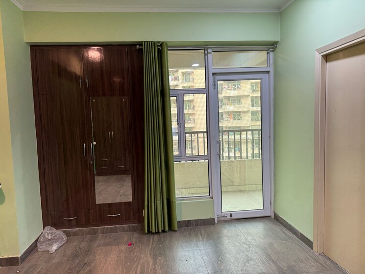 Room, gaur-city-2-16th-avenue 3 Bedroom 873 Sq.Ft. Apartment In Sector 16c Greater Noida Greater Noida 9200314