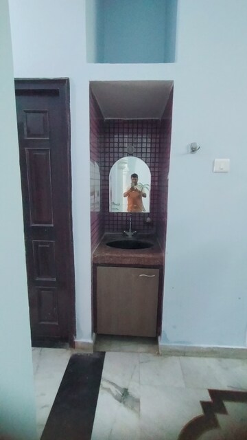 Bathroom in 2 BHK Independent House at Gomti Nagar – for Rent