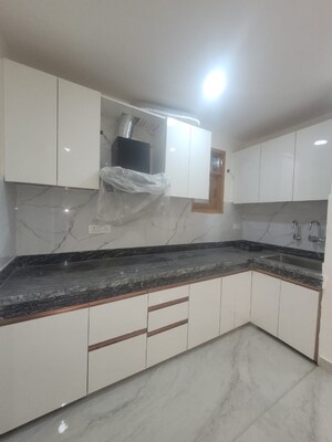 Kitchen in 2.5 BHK Apartment at Smart World Gems, Sector 89 – for Sale