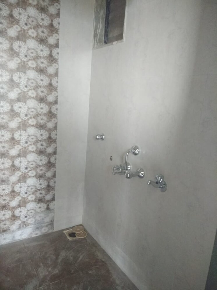 Bathroom, raj-tulsi-aastha 1 Bedroom 615 Sq.Ft. Apartment In Badlapur East Thane 9200521