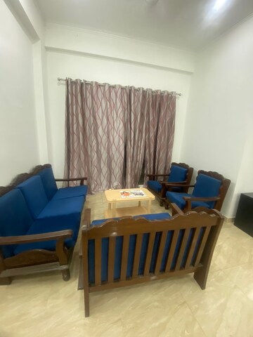 2 BHK Apartment For Rent in Gaur Yamuna City, Gaur Yamuna City