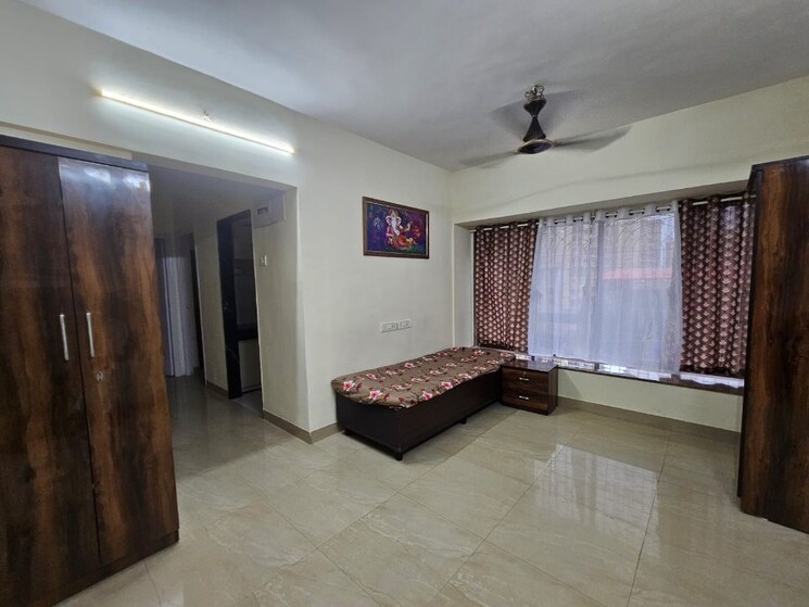 Room, ambika-darshan Pg For Boys & Girls In Kandivali East 9200488
