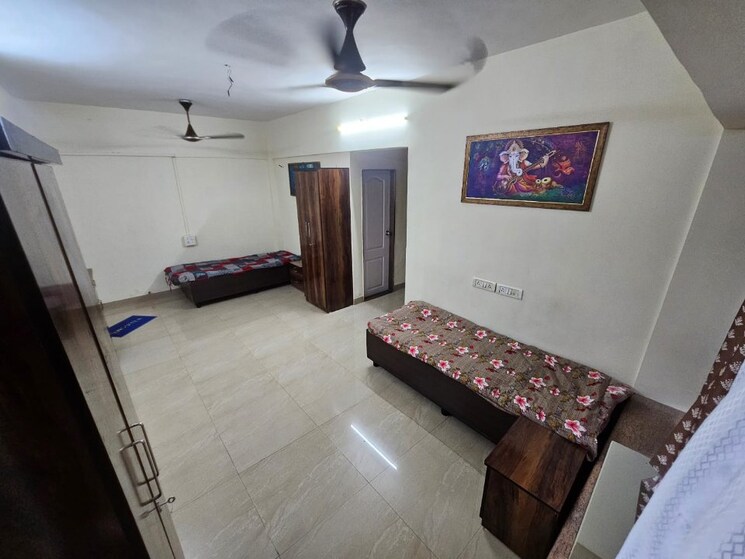 Room, ambika-darshan Pg For Boys & Girls In Kandivali East 9200488