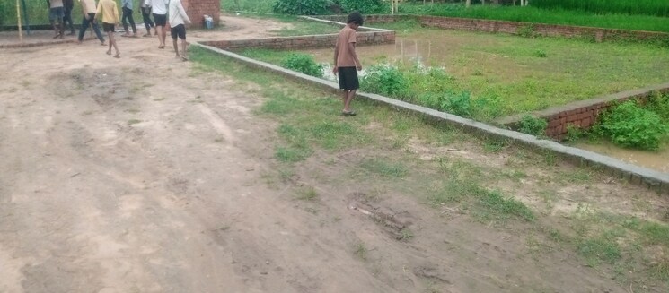 Garden, khorabar  1000 Sq.Yd. Plot In Khorabar Gorakhpur 9200562