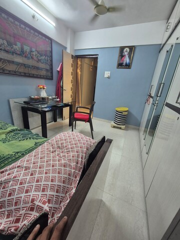 Room in 2 BHK Apartment at Kopar Khairane – for Rent