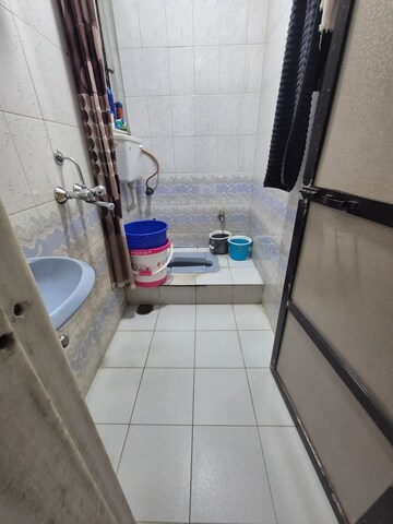 Bathroom in 2 BHK Apartment at Kopar Khairane – for Rent