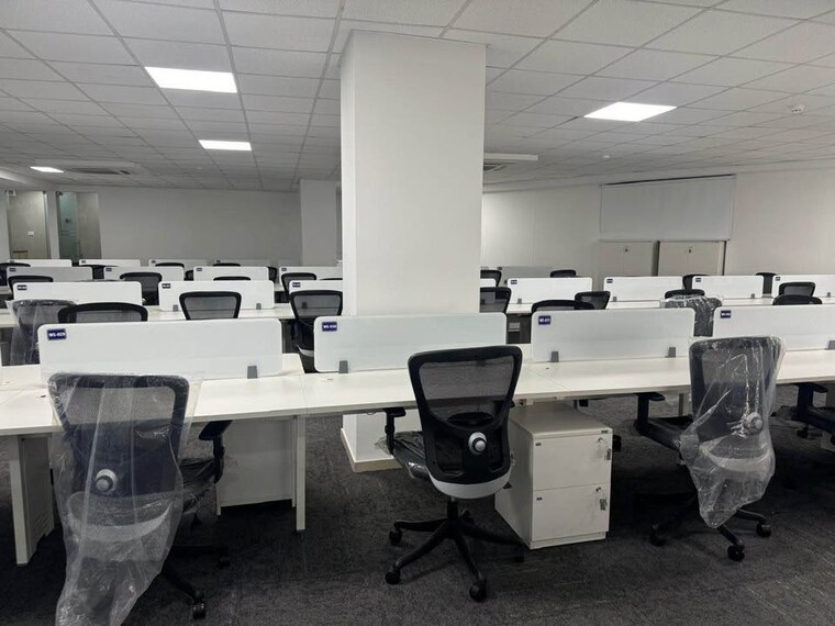 Team Area, hadapsar Commercial Office Space 4000 Sq.Ft. In Hadapsar Pune 9200541