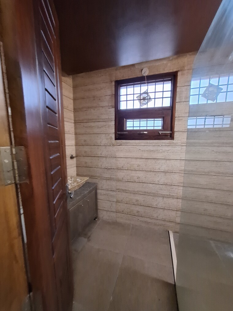 Bathroom, rwa-apartments-sector-122 3 Bedroom 1800 Sq.Ft. Villa In Sector 122 Noida 9200712