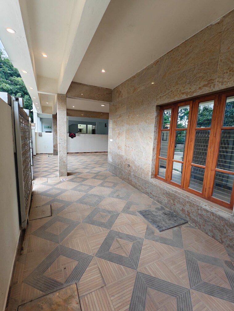  Parking, horamavu 6+ Bedroom 4600 Sq.Ft. Independent House In Horamavu Bangalore 9200606