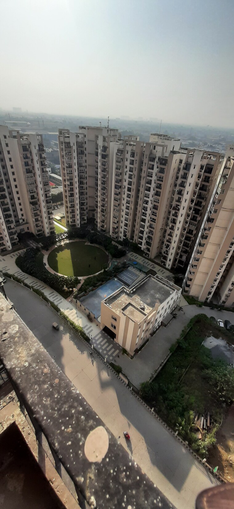Exterior View, land-craft-golf-links-apartment-phase-2 3 Bedroom 1315 Sq.Ft. Apartment In Pandav Nagar Ghaziabad 9200741
