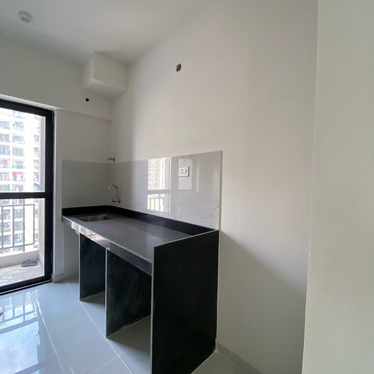 Kitchen, runwal-gardens 2 Bedroom 674 Sq.Ft. Apartment In Bhadra Nagar Thane 9200804