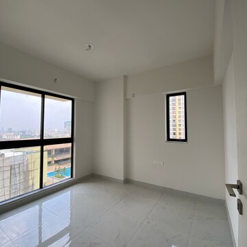 Room in 2 BHK Apartment at Runwal Gardens, Bhadra Nagar – for Rent